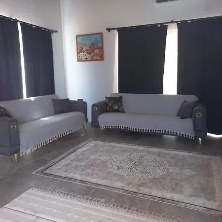 Lejlighed Galabaapart Mami House