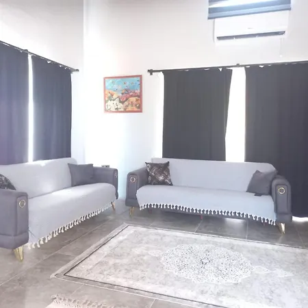 Galabaapart Mami House *